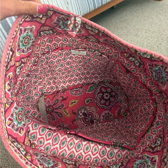 Vibrant Pink Patterned Vera Bradley Women's Bag - Picture 2 of 3
